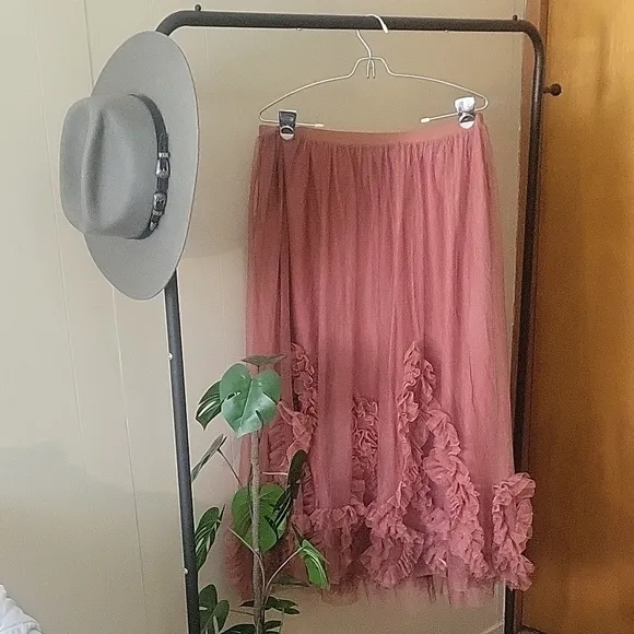 Anthropologie Felicity Ruffled Tulle Midi Skirt in Dusty Rose Size XL