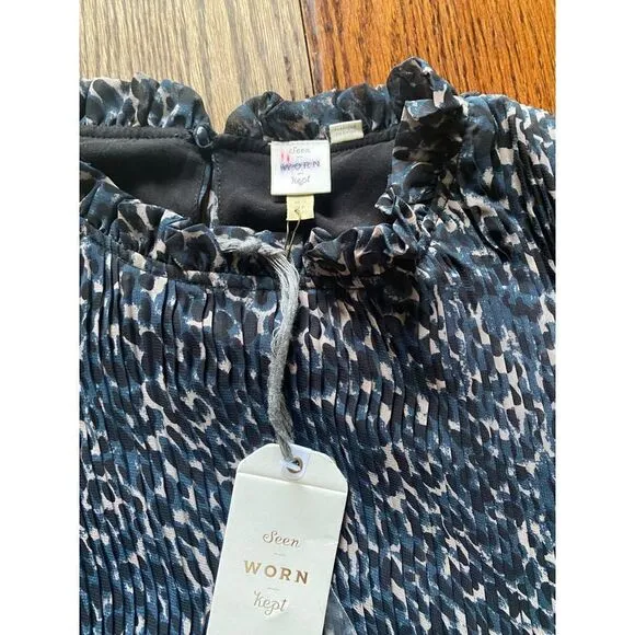 Anthropologie - Seen worn kept Pleated Leopard Dress