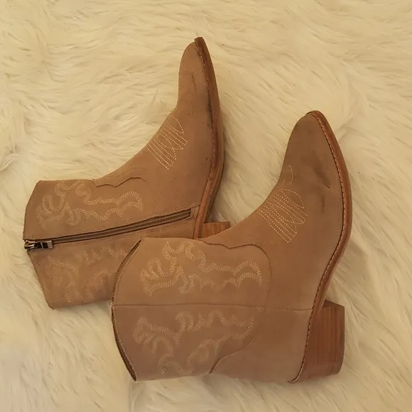 Anthropologie Silent D Women's Suede Zofie Western Boots Taupe