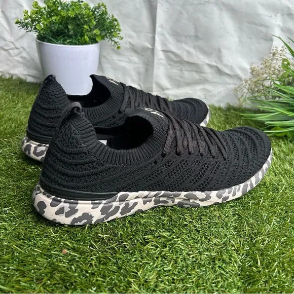 APL ATHLETIC PROPULSION LABS women TECHLOOM WAVE IN BLACK/Asteroid /Leopard 9.5