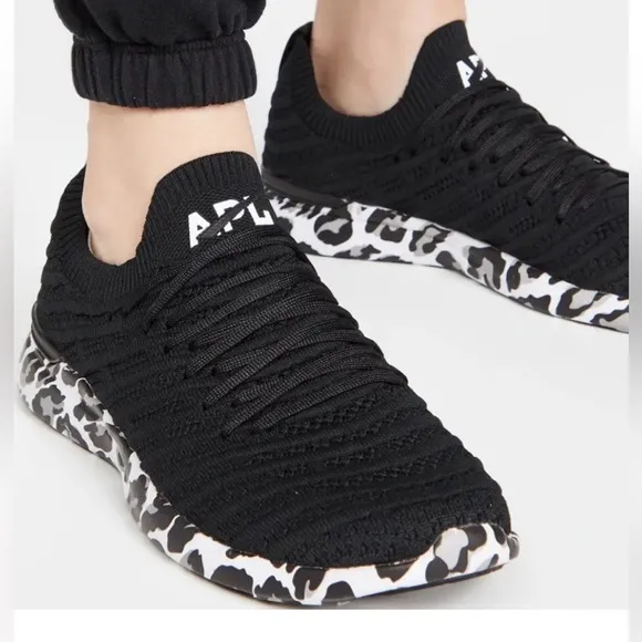 APL ATHLETIC PROPULSION LABS women TECHLOOM WAVE IN BLACK/Asteroid /Leopard 9.5