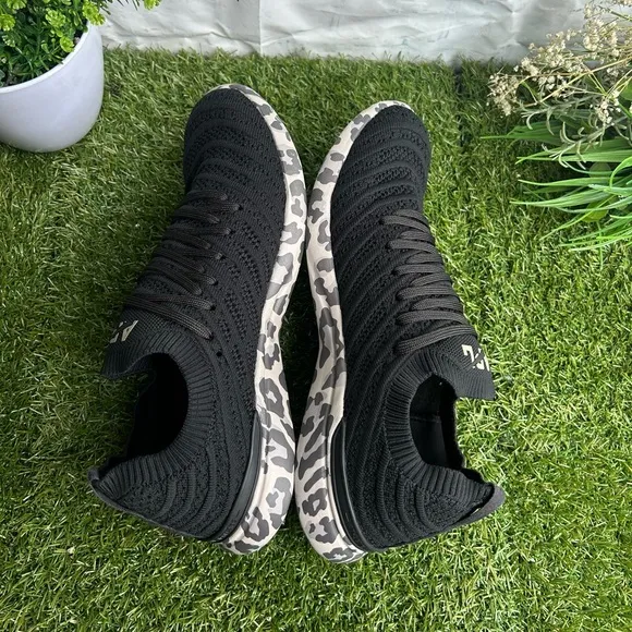 APL ATHLETIC PROPULSION LABS women TECHLOOM WAVE IN BLACK/Asteroid /Leopard 9.5