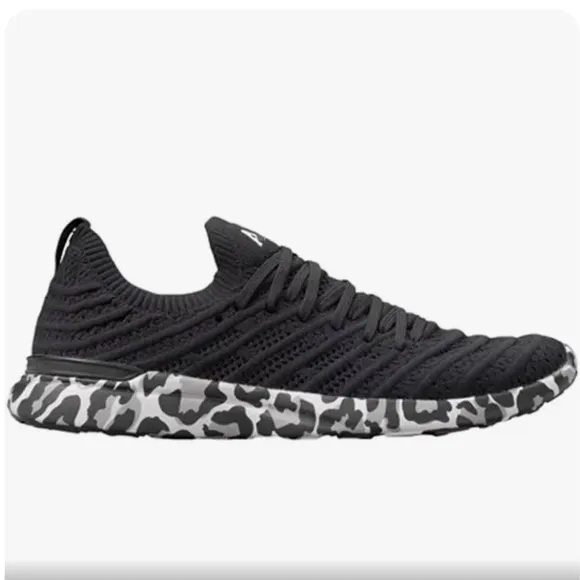 APL ATHLETIC PROPULSION LABS women TECHLOOM WAVE IN BLACK/Asteroid /Leopard 9.5
