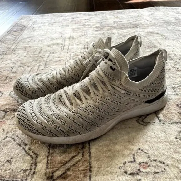 APL Men's TechLoom Wave Knit Athletic Shoes Sneakers in Gray &amp; White Size 13