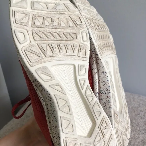 APL Techloom Breeze Sneakers Athletic Shoes Trainers Red Speckle Women's 7