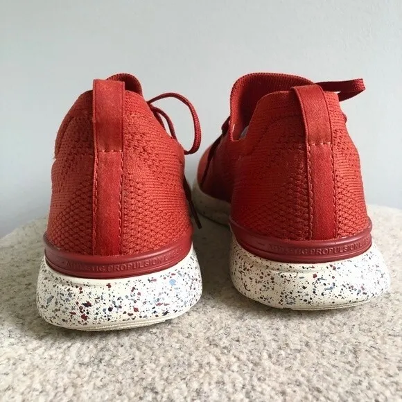 APL Techloom Breeze Sneakers Athletic Shoes Trainers Red Speckle Women's 7