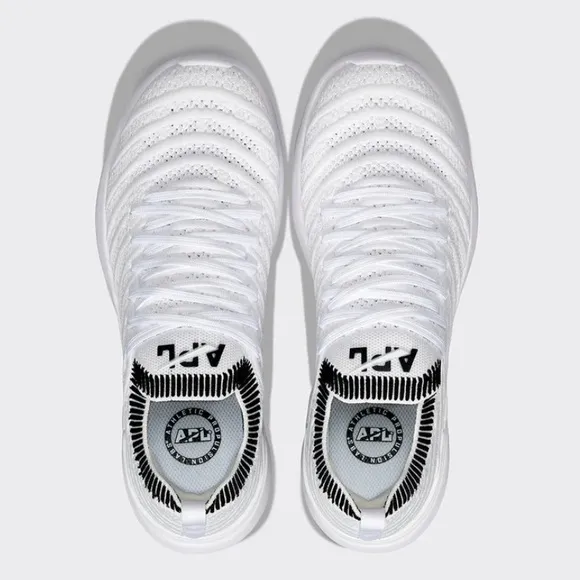 APLWomen's TechLoom WaveWhite / Black / Ribbed$245 size 7 gently used