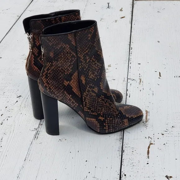 Aqua Soren Womens Sz 6.5 Leather Block Heel Ankle Boots Snakeskin Black NEW