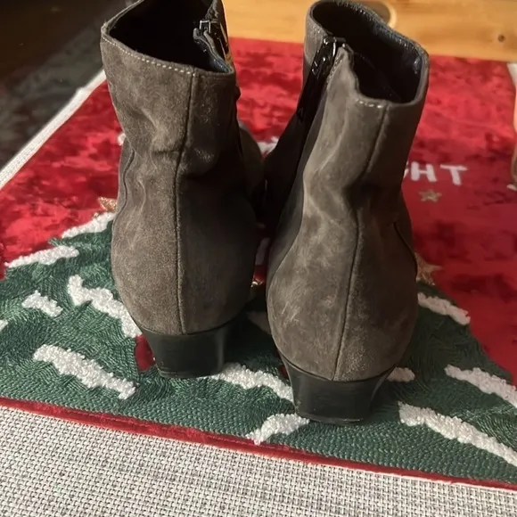 AQUATALIA grey SUEDE, ankle boots, size9, Italian shoes !