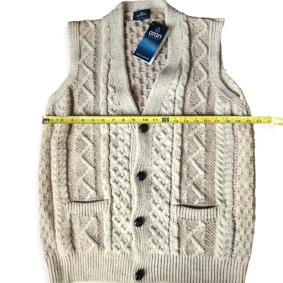 Aran Women's Merino Wool Cable Knit Cardigan Sweater Vest Size L Made In Ireland