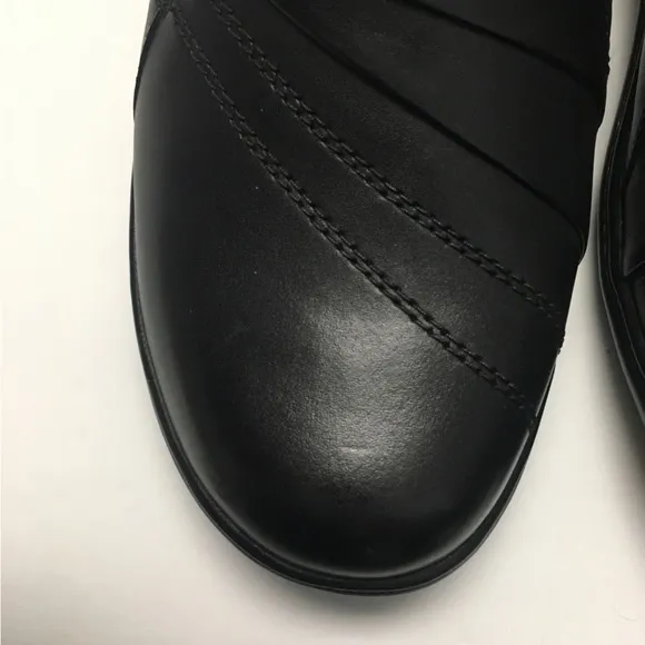 Aravon Leather Slip On Flats Shoes Size 9.5EE Black Lightweight Work Office
