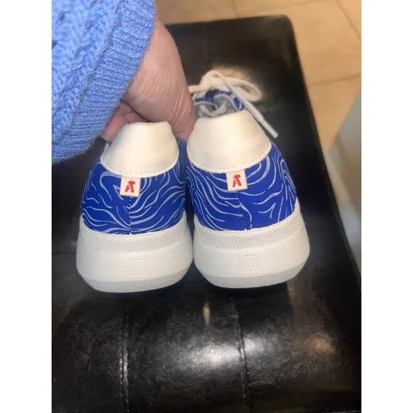ARCOPEDICO L76 Blue Women’s Lace-Up Sneakers Size 37/US 7