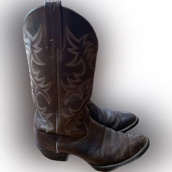 Ariat Mens cowboy Boots size 9.5 D