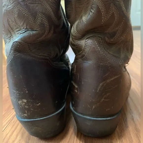 Ariat Mens cowboy Boots size 9.5 D