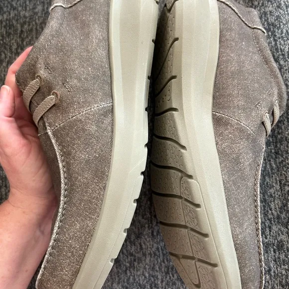 Arita Men's Size 9D Hilo Stretch Sneaker In Brown Canvas NWOB
