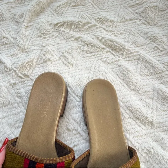 Artemis Design Co Kilim Slip-On Slide Sandals