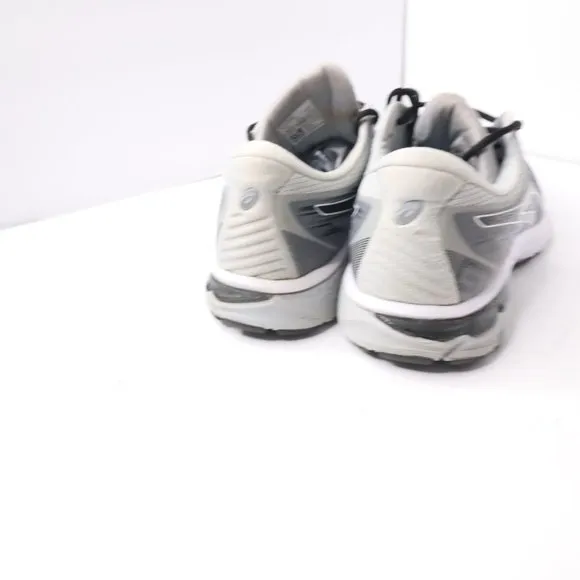 asics gt 2000   1011A690   size 10.5