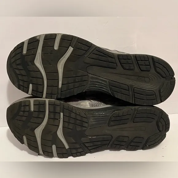 ASICS Shoes Mens 14 Gel Nimbus 21Platinum Running Sneakers