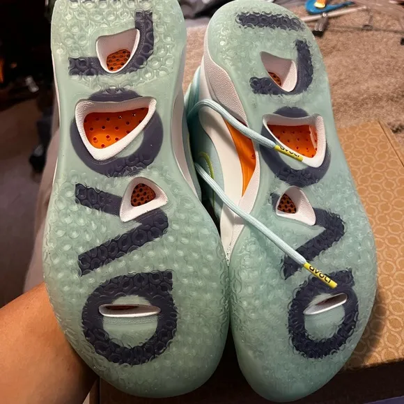 Avoli Vol. 2 Spa Retreat volleyball shoes
