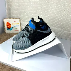 (B2) Adidas running shoes for little kids Size 11K, LHG 029003