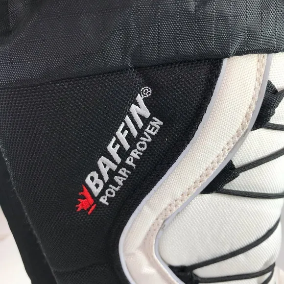 Baffin Women's 7 Icefield Winter Boots Cold White Black