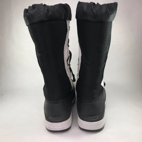Baffin Women's 7 Icefield Winter Boots Cold White Black