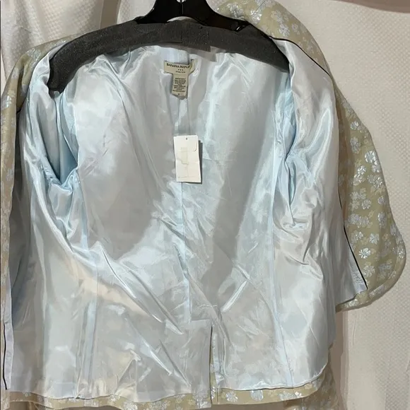 Banana republic 10 tan blue floral w/bling NWT