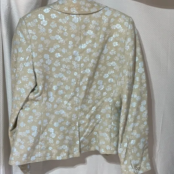 Banana republic 10 tan blue floral w/bling NWT