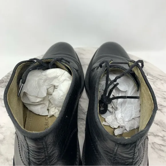 Banana Republic Chukka Black Leather Lace Up Boots 9 Mens Ortholite Classic