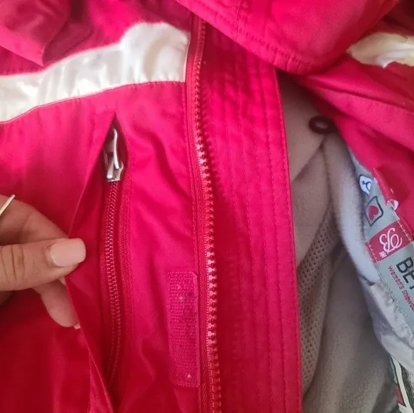 Betty Rides Ski Jacket Sz M | Preloved | See Photos for Flaws