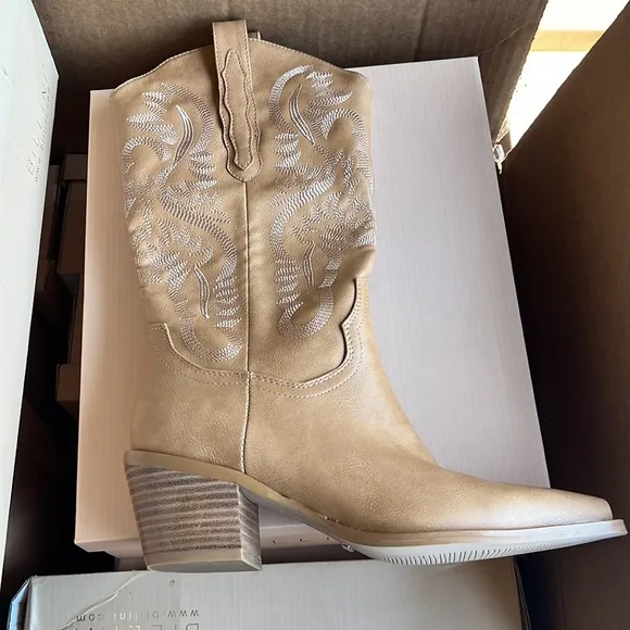 Billini Danilo Western Boots in Camel Brown