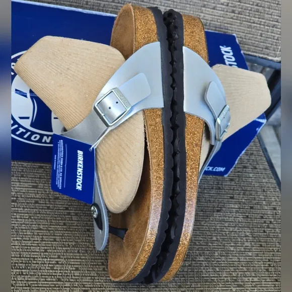 Birkenstock Gizeh Silver Sandals, Size 10 (Euro 41)N