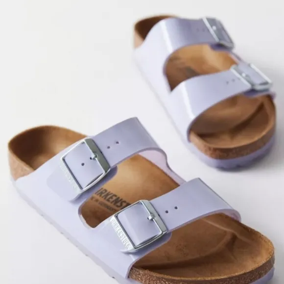 Birkenstock Women's Arizona Birko-Flor Patent Sandal Shiny Purple Fog  New