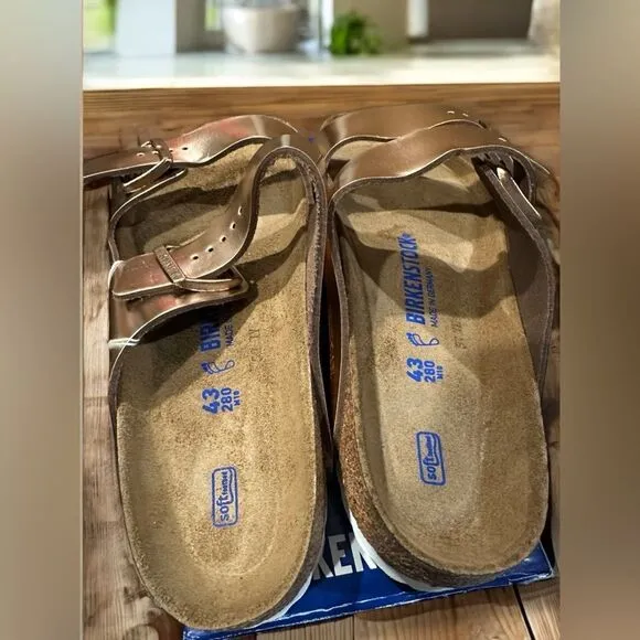 BIRKENSTOCK ARIZONA SLIP ON SANDALS (COPPER METALLIC) Size EU 43