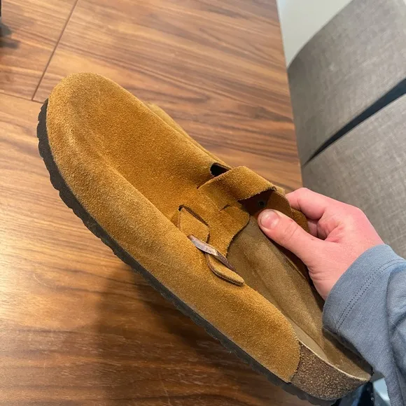 BIRKENSTOCKS Men's Boston soft footbed Brown Suede Slip-On Sandals