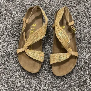 Birkenstock Tatami Sandals size 9/40