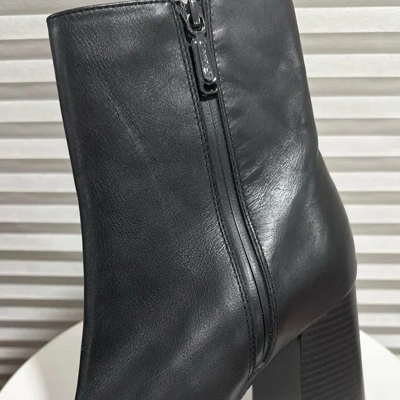 🌸BLONDO🌸 Irin Black Waterproof Boots Size: 10M