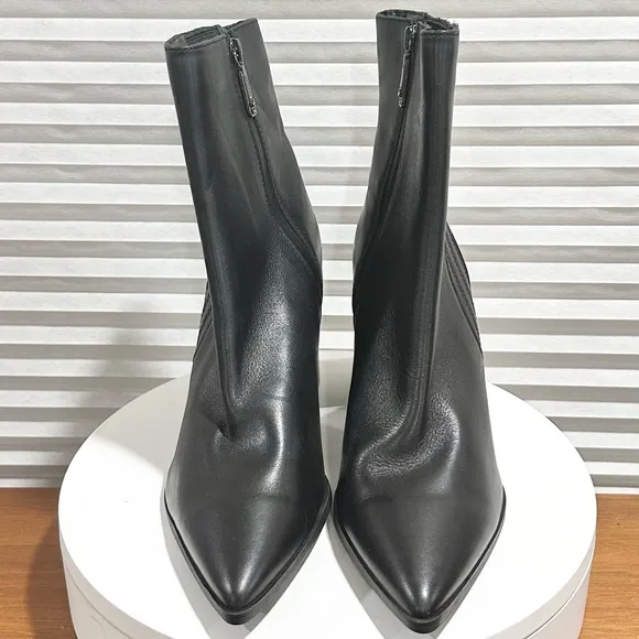 🌸BLONDO🌸 Irin Black Waterproof Boots Size: 10M