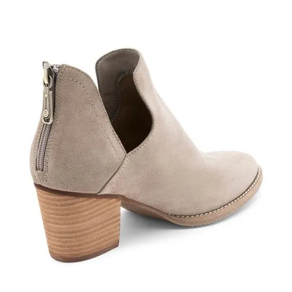Blondo Neda Waterproof Suede Boots