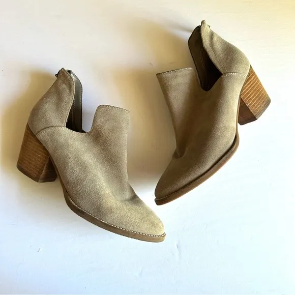 Blondo Neda Waterproof Suede Boots