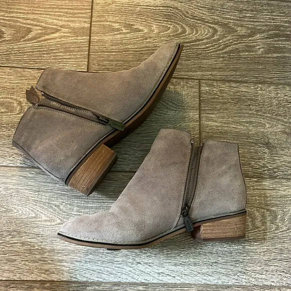 Blondo waterproof ankle boots
