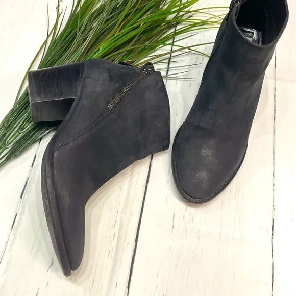 Blondo Waterproof Nivada Black Nubuck Leather Ankle Boots, Sz: 9.5