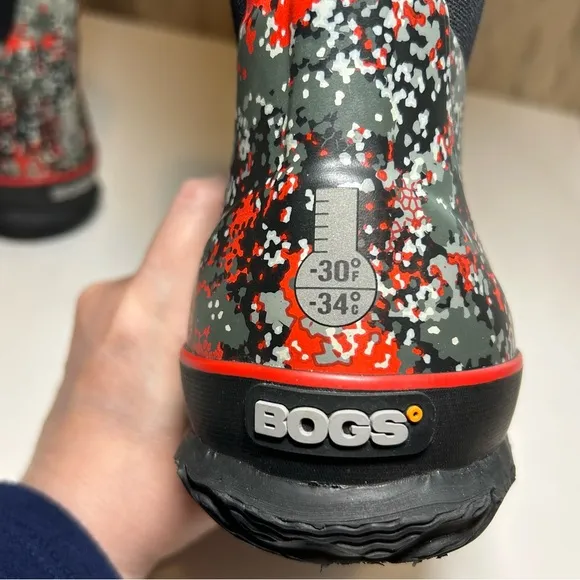 BOGS Kid's Boy's 1 Waterproof Classic Pull On Insulated Boots Handles Micro Camo