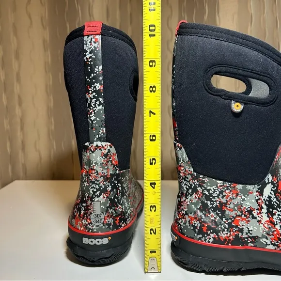 BOGS Kid's Boy's 1 Waterproof Classic Pull On Insulated Boots Handles Micro Camo