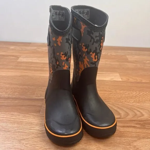BOGS Rain Boots Youth Kids Size 1 Neo Camo NEW