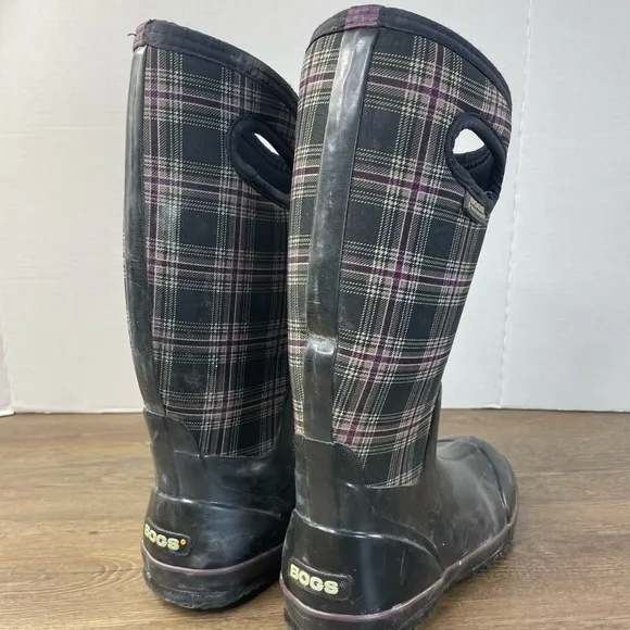 BOGS Women Classic High Winter Plaid Boot, Insulated Waterproof, size 8