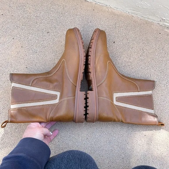 Bogs Women’s Pearl Slip On Boots Tan Neutral Waterproof Rain Leather Size 9