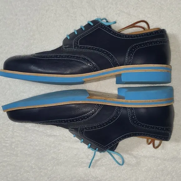 Bold By Soxy Blue Leather Wingtip Dress Shoe's Size 9 Men's