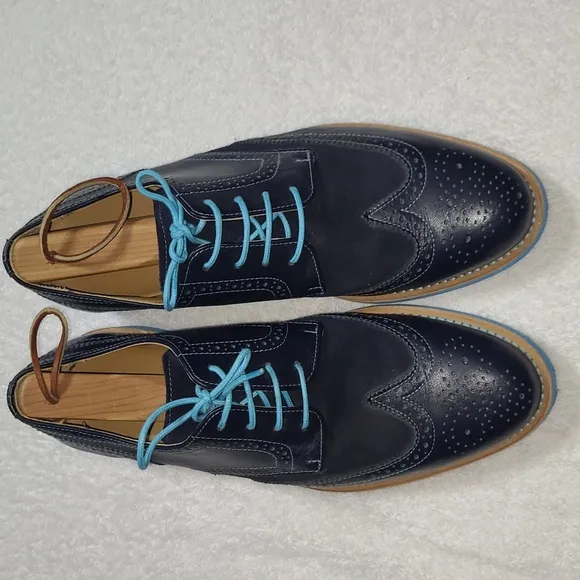 Bold By Soxy Blue Leather Wingtip Dress Shoe's Size 9 Men's