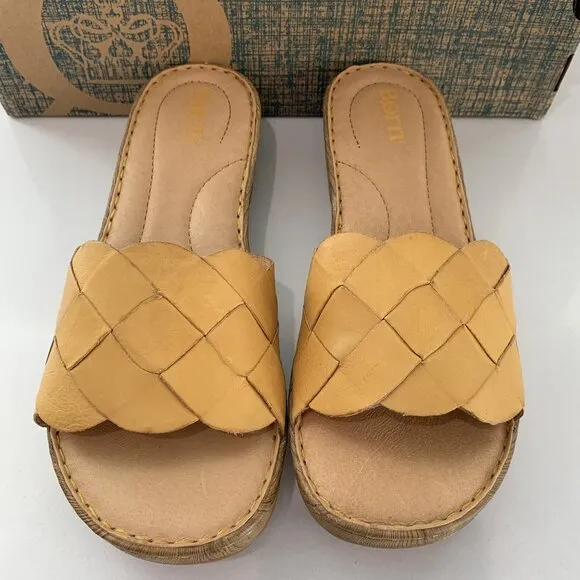 Born Aleah Sandals Woven Leather Slip On Slides Yellow Size 8 NEW